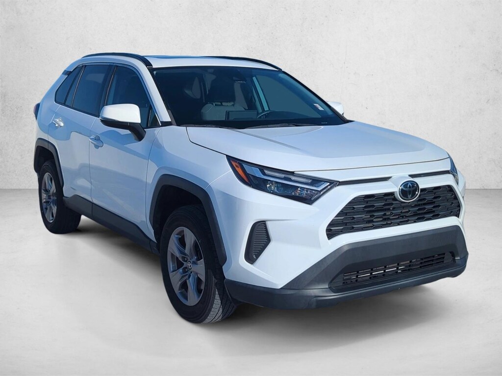 Used 2022 Toyota RAV4 XLE SUV