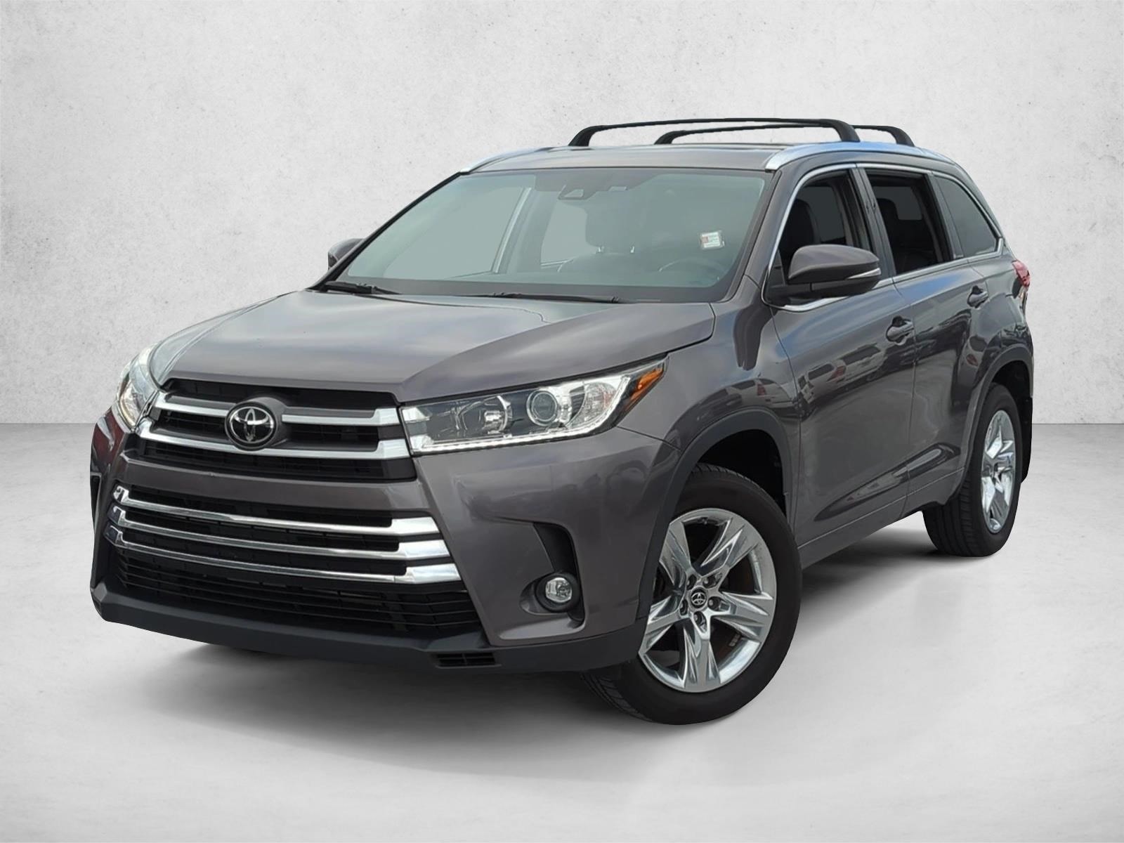 2019 Toyota Highlander Limited's photo