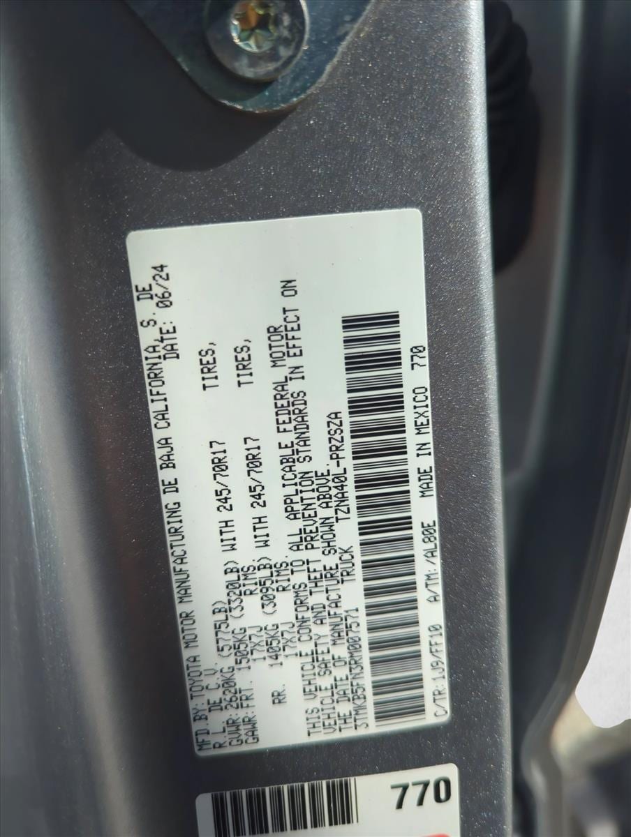 2024 Toyota Tacoma SR5 - Photo 27