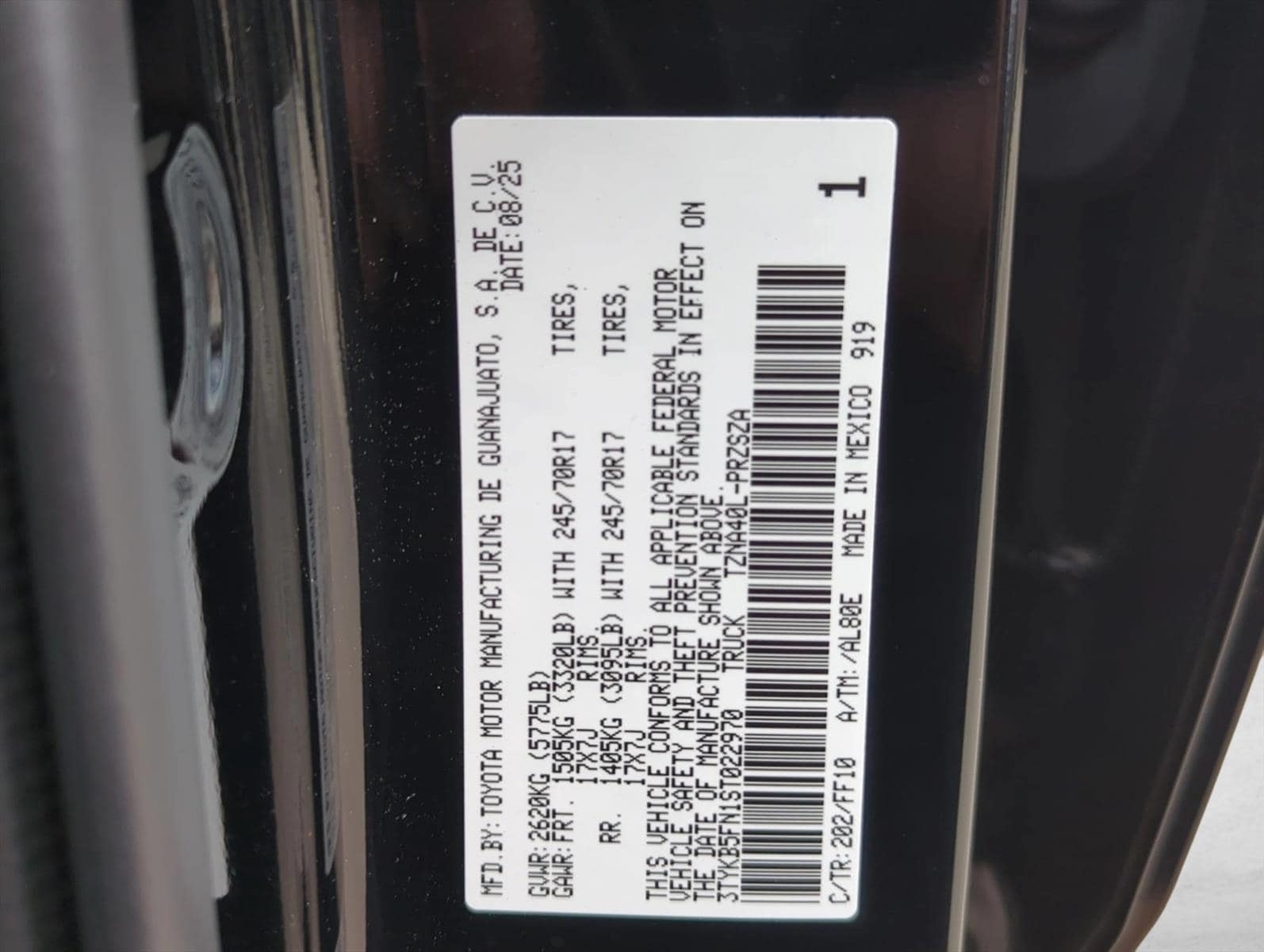 2025 Toyota Tacoma SR5 - Photo 27