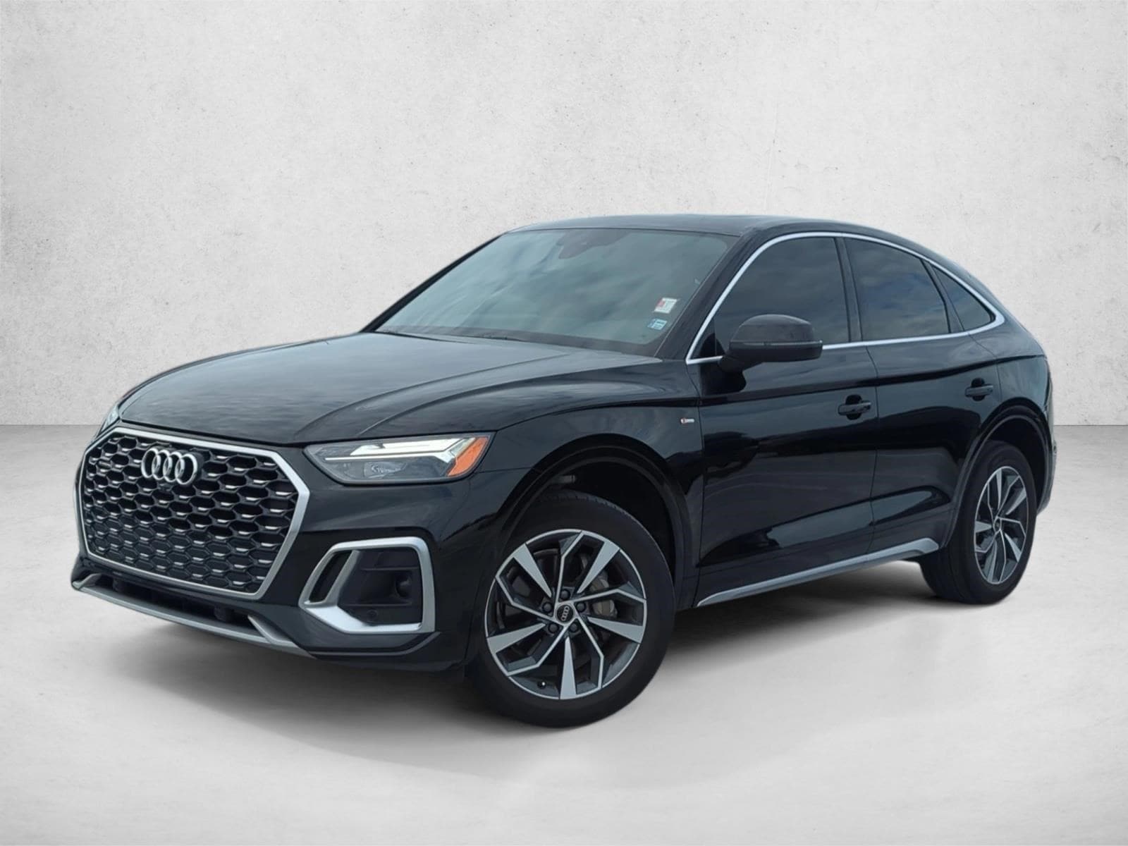 2022 Audi Q5 Sportback Premium Plus's photo