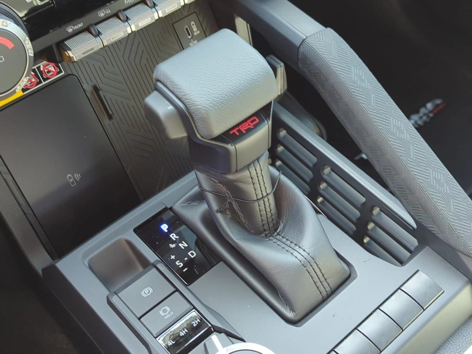 2025 Toyota Tacoma TRD Sport - Photo 12