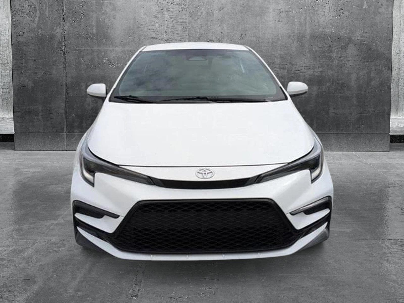 Used 2024 Toyota Corolla SE with VIN 5YFS4MCE4RP179139 for sale in Fort Myers, FL