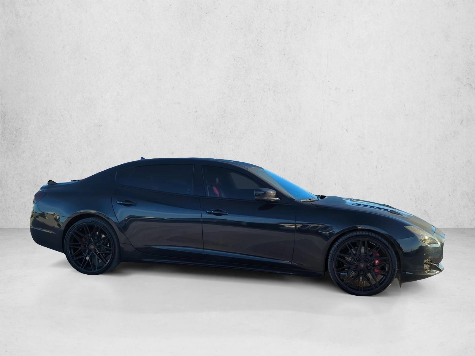 2016 Maserati Quattroporte GTS photo 4