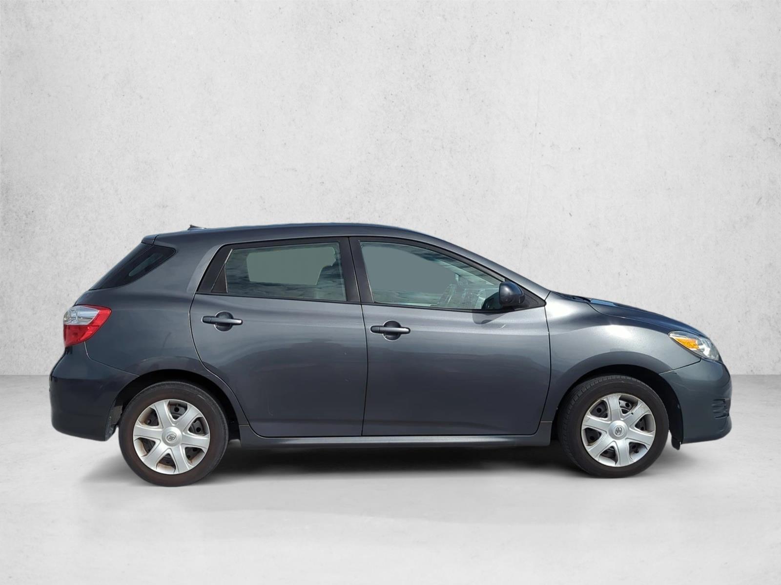 2009 Toyota Corolla Matrix L 4WD photo 4