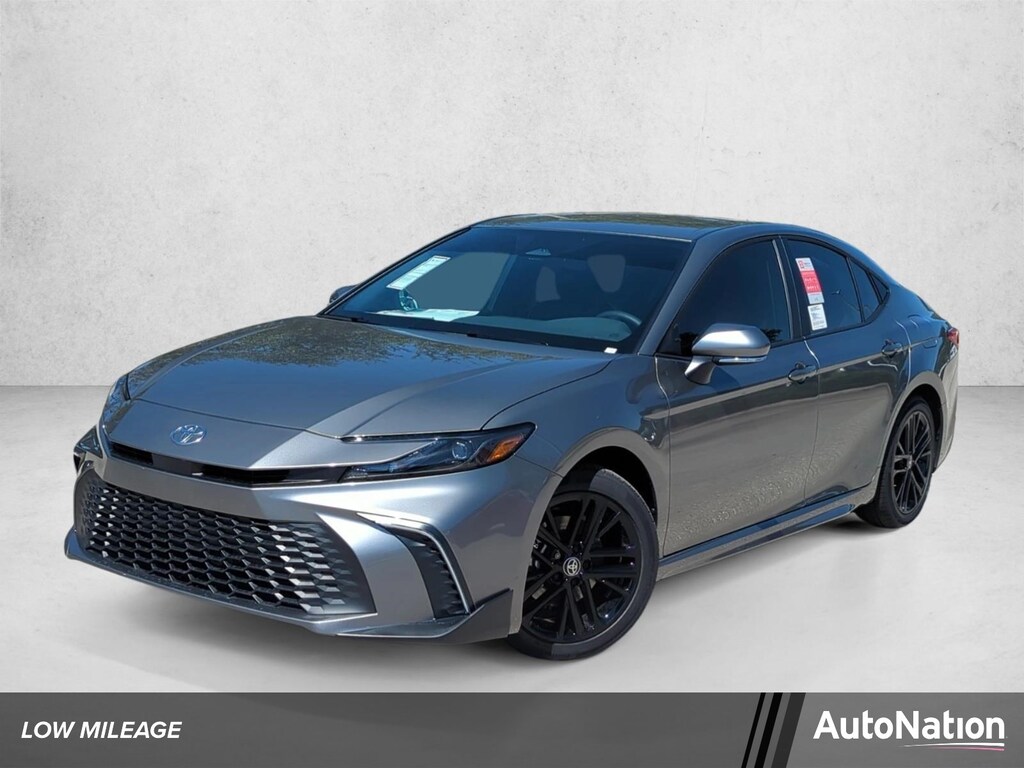 Used 2026 Toyota Camry SE Sedan