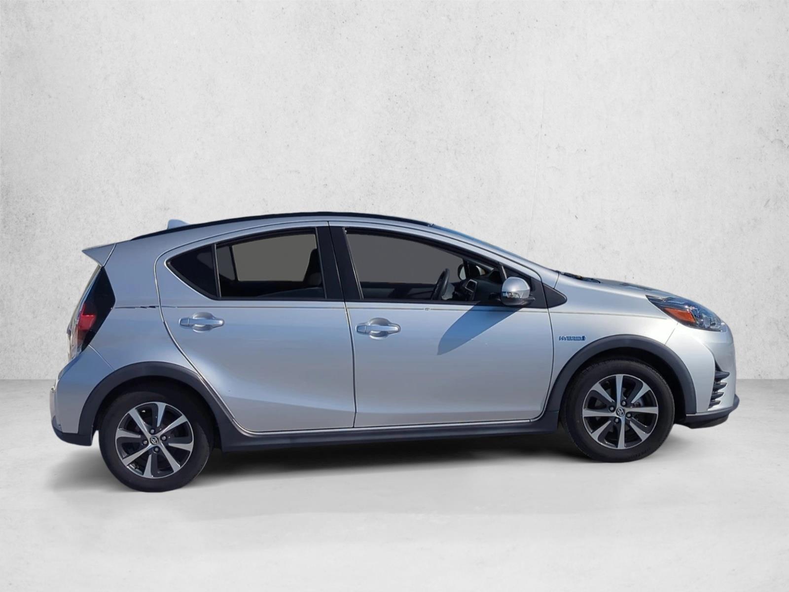 2018 Toyota Prius C Two photo 4