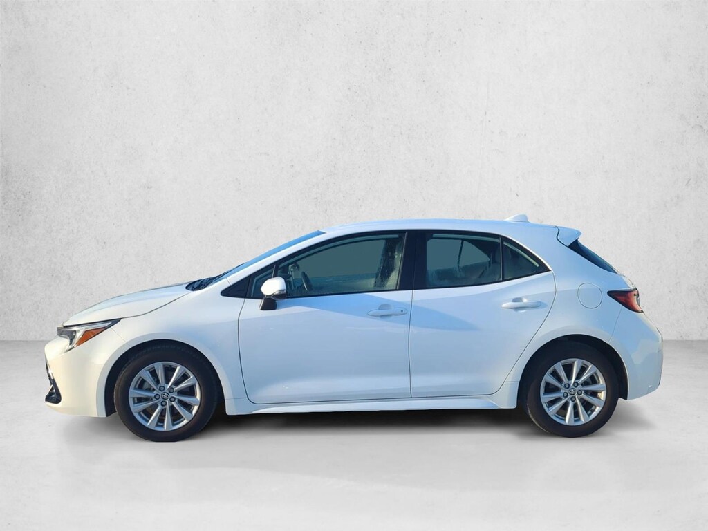 Used 2023 Toyota Corolla Hatchback SE Hatchback