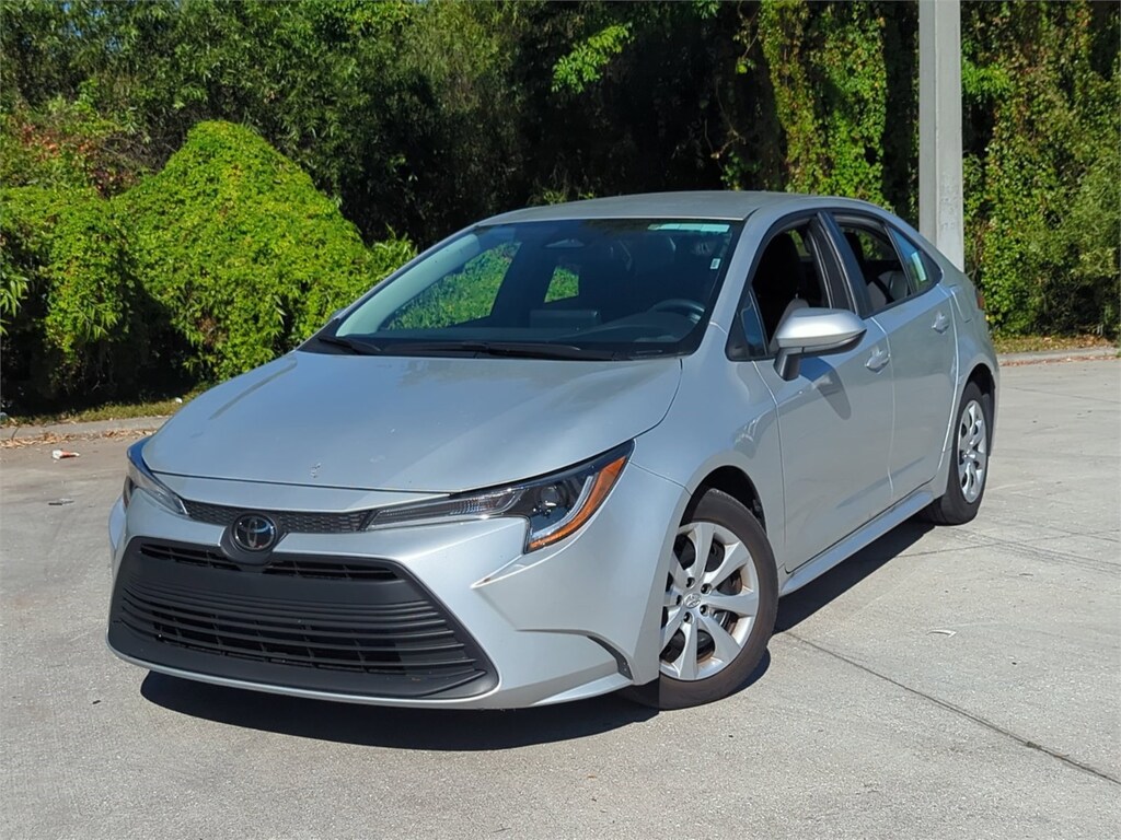 Certified 2025 Toyota Corolla LE Sedan