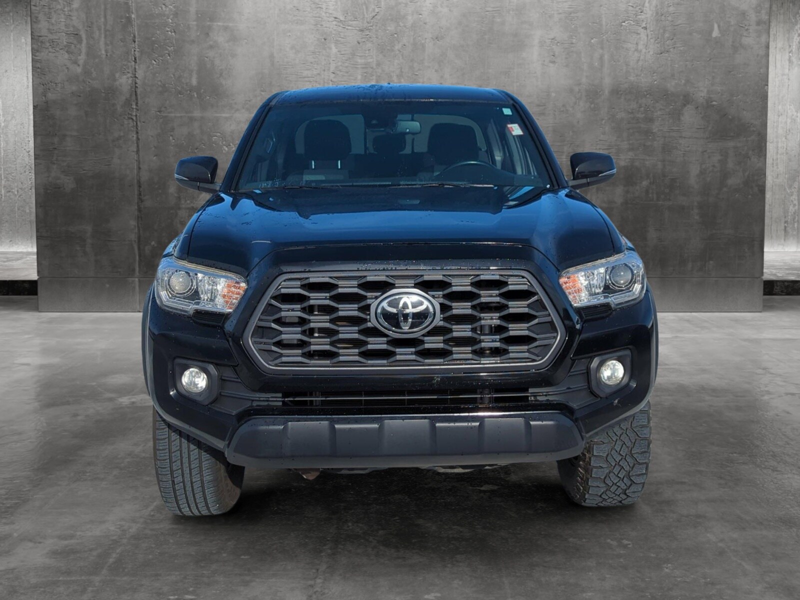 Used 2020 Toyota Tacoma TRD Off Road with VIN 3TMAZ5CN2LM136632 for sale in Clearwater, FL