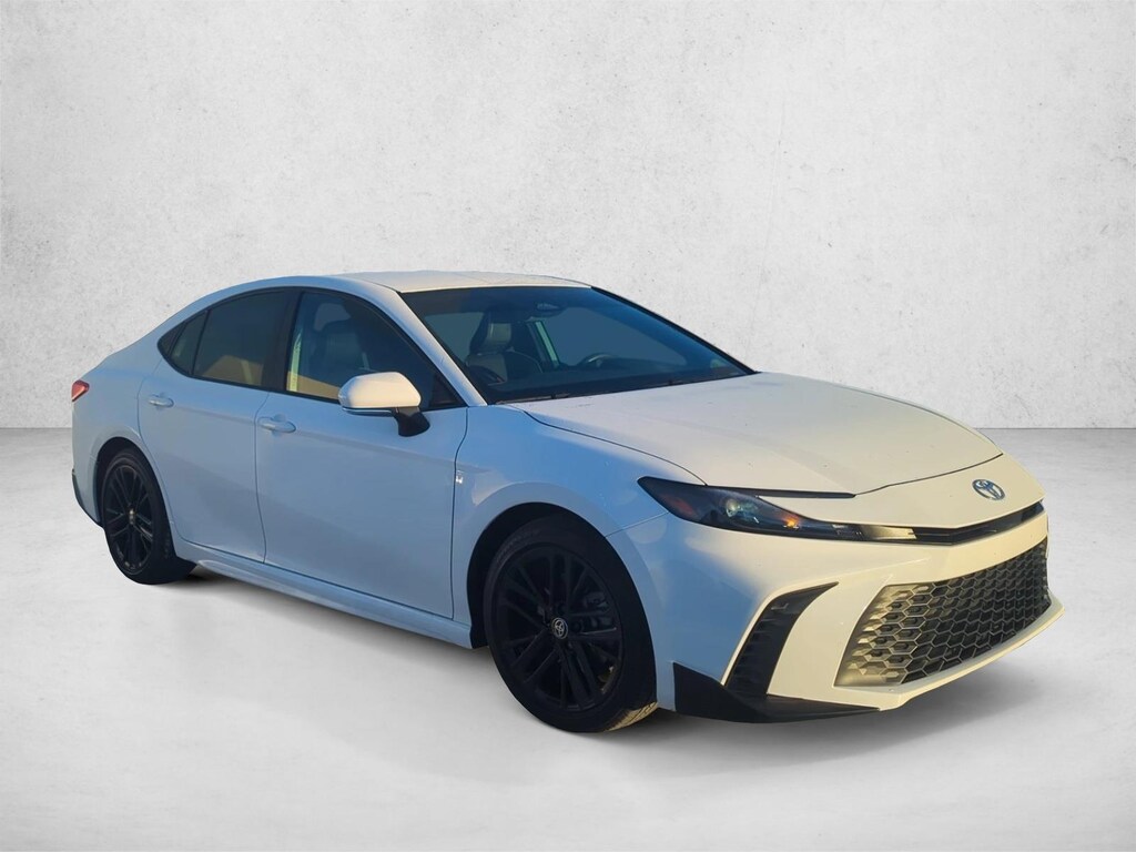 Used 2025 Toyota Camry SE Sedan