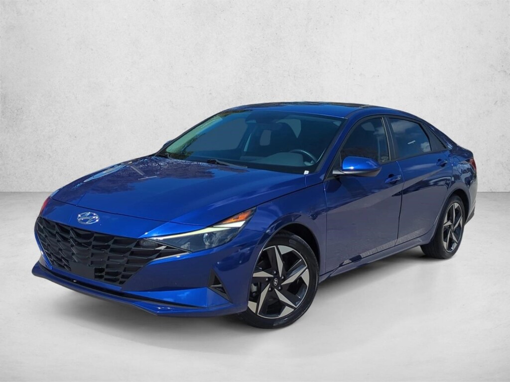 Used 2023 Hyundai Elantra SEL Sedan