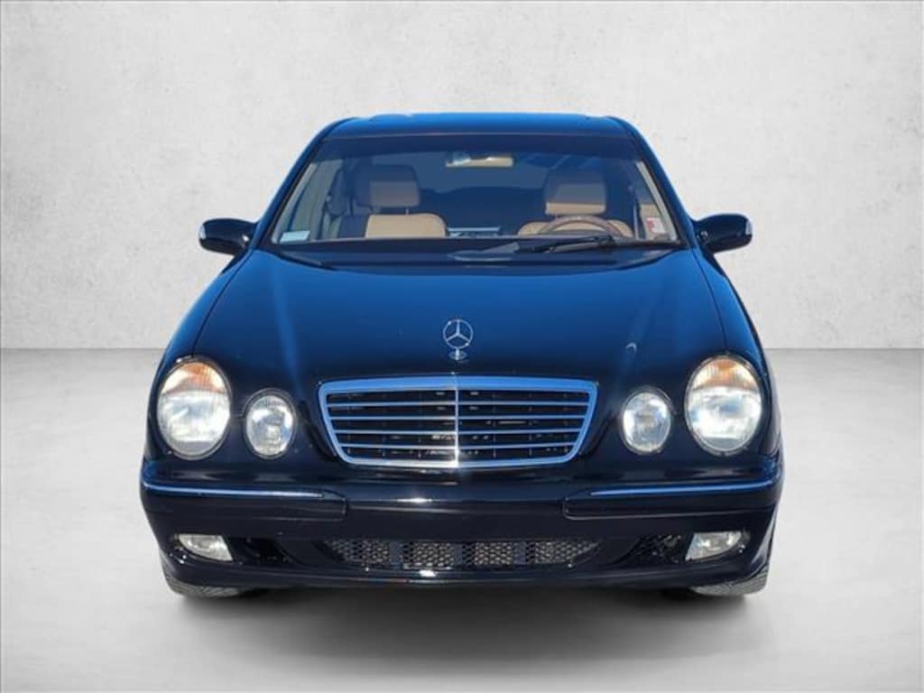Used 2000 Mercedes-Benz E-Class 4M Sedan