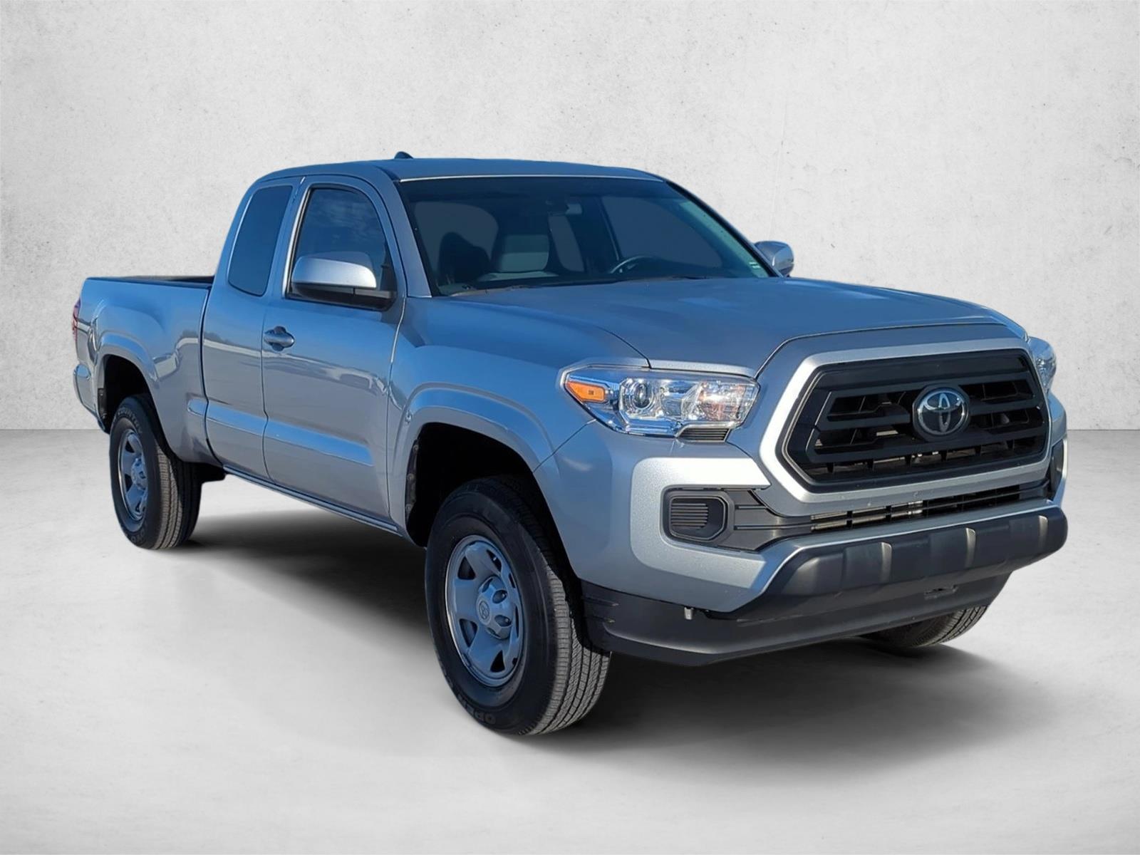 2022 Toyota Tacoma SR Access Cab V6 photo 3