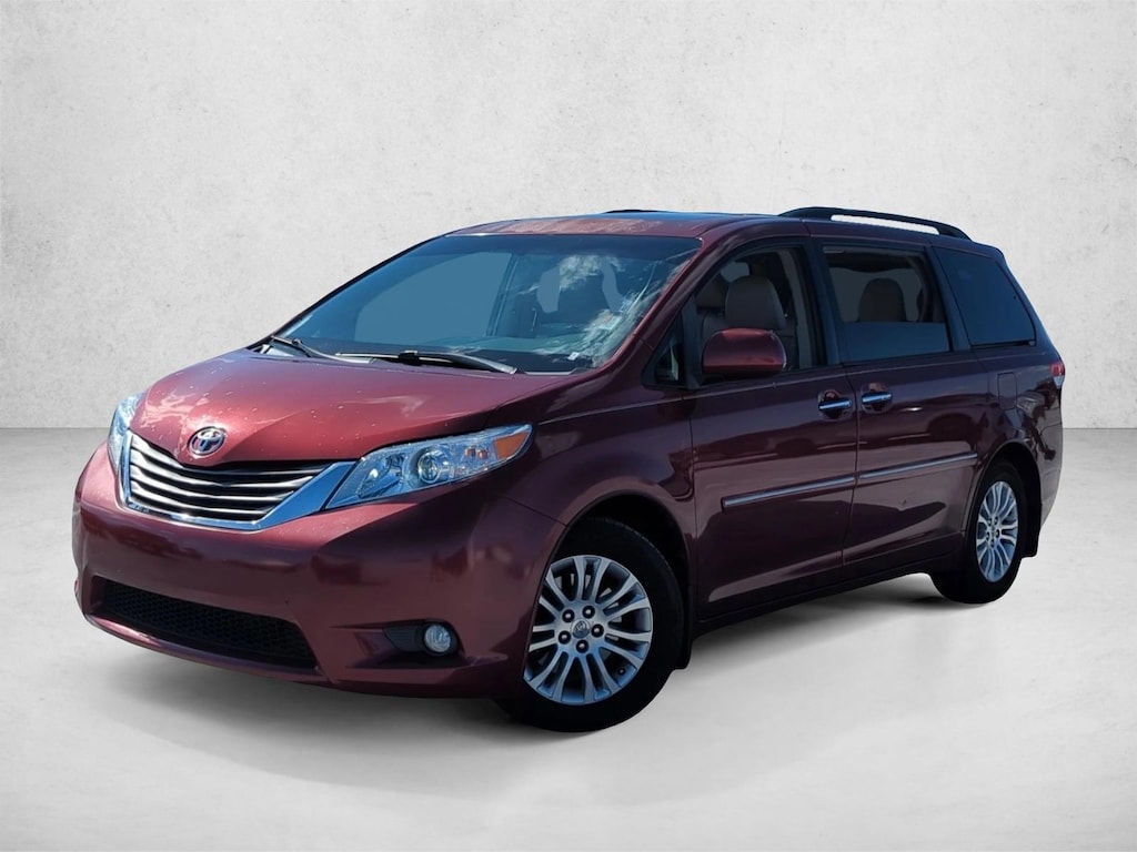 Used 2011 Toyota Sienna XLE V6 Van