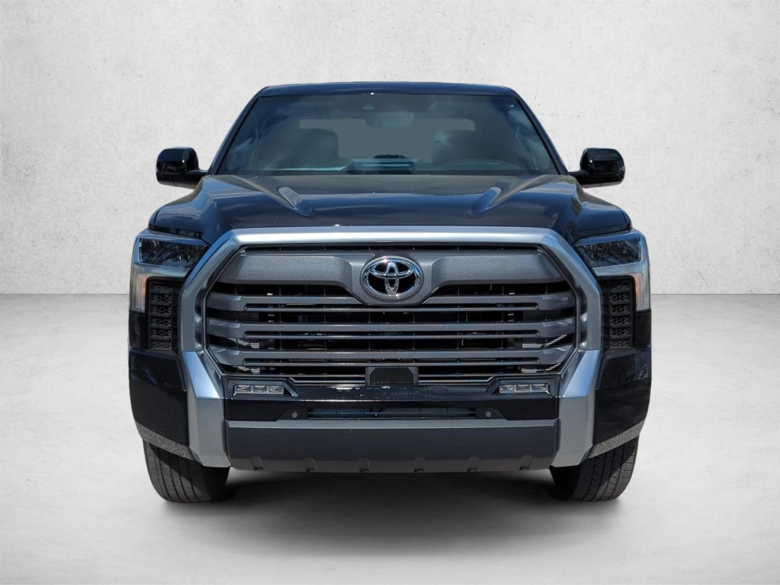 2025 Toyota Tundra Limited - Photo 6