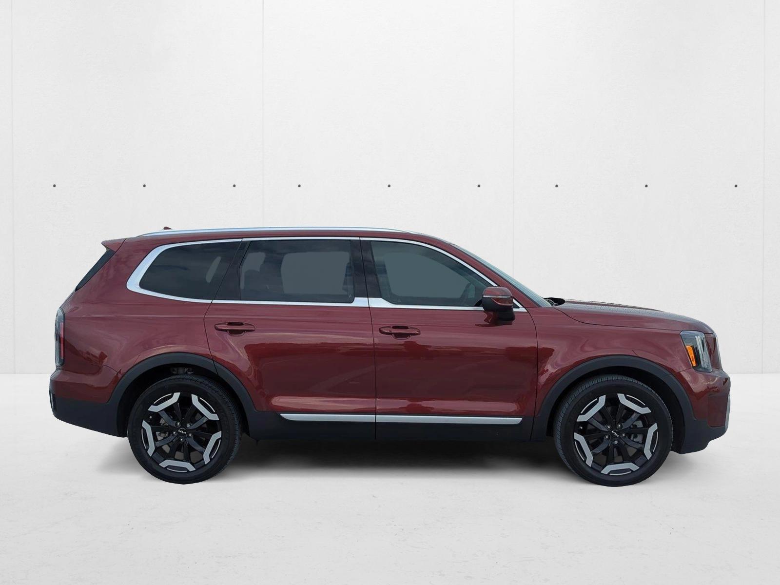 2024 Kia Telluride EX photo 4