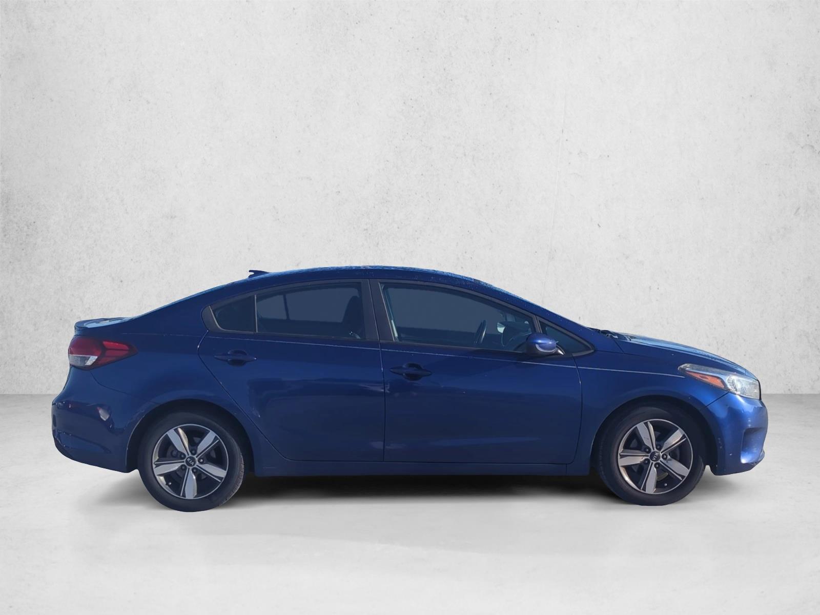 2018 Kia Forte S photo 2