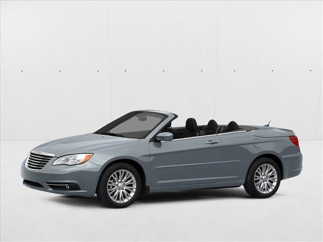 2013 Chrysler 200 Limited's photo