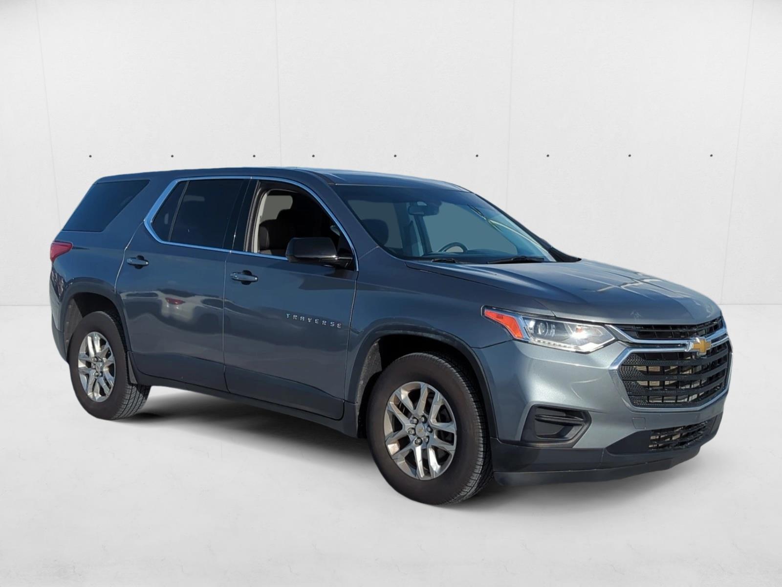 2020 Chevrolet Traverse 1LS photo 3