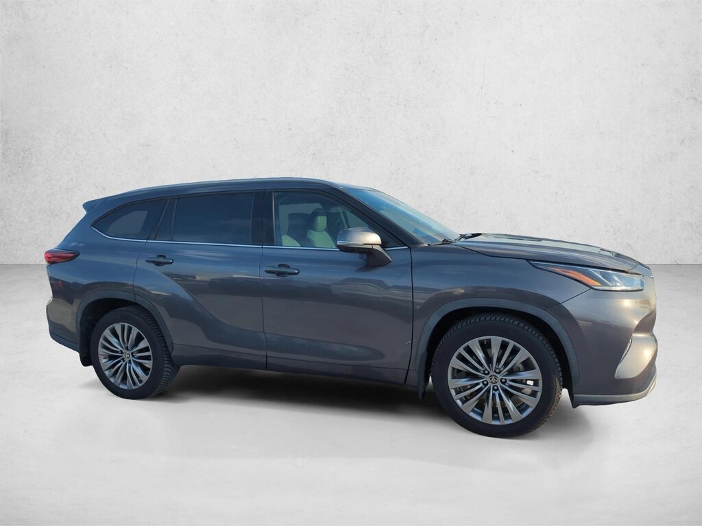 Used 2021 Toyota Highlander Platinum SUV