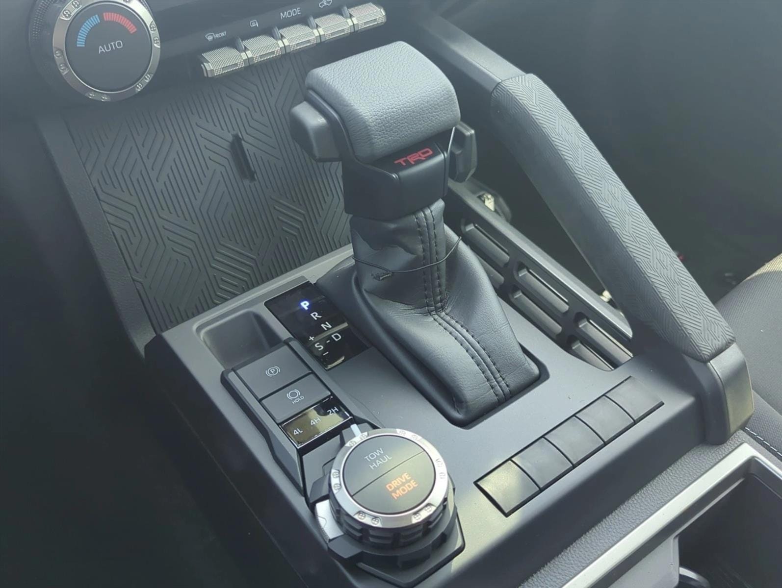 2025 Toyota Tacoma TRD Sport - Photo 22