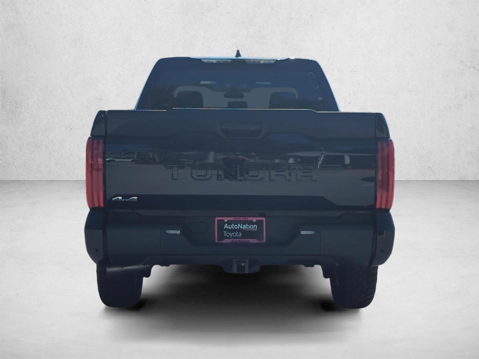 2025 Toyota Tundra SR5 - Photo 8