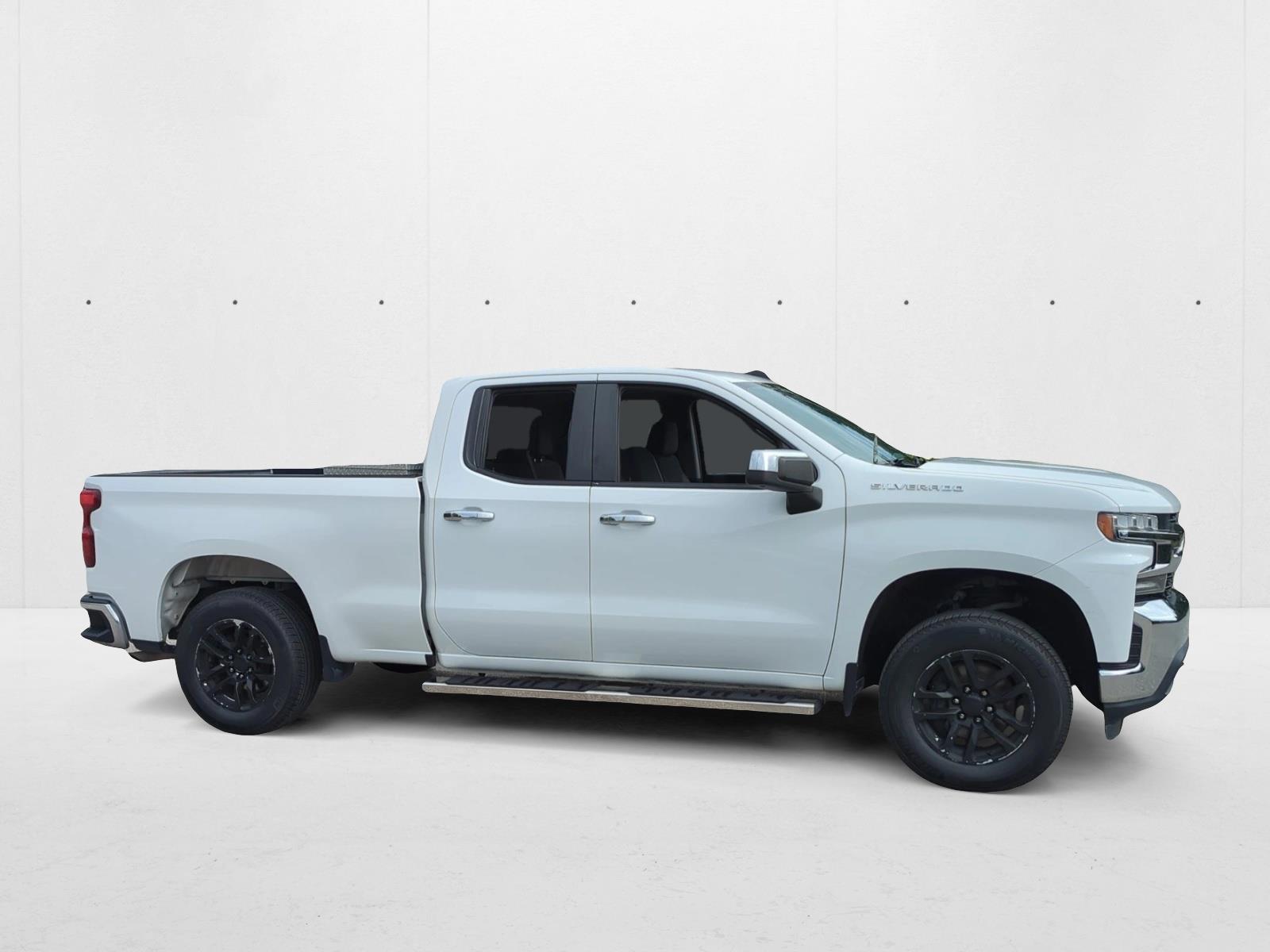 2020 Chevrolet Silverado 1500 LT photo 4