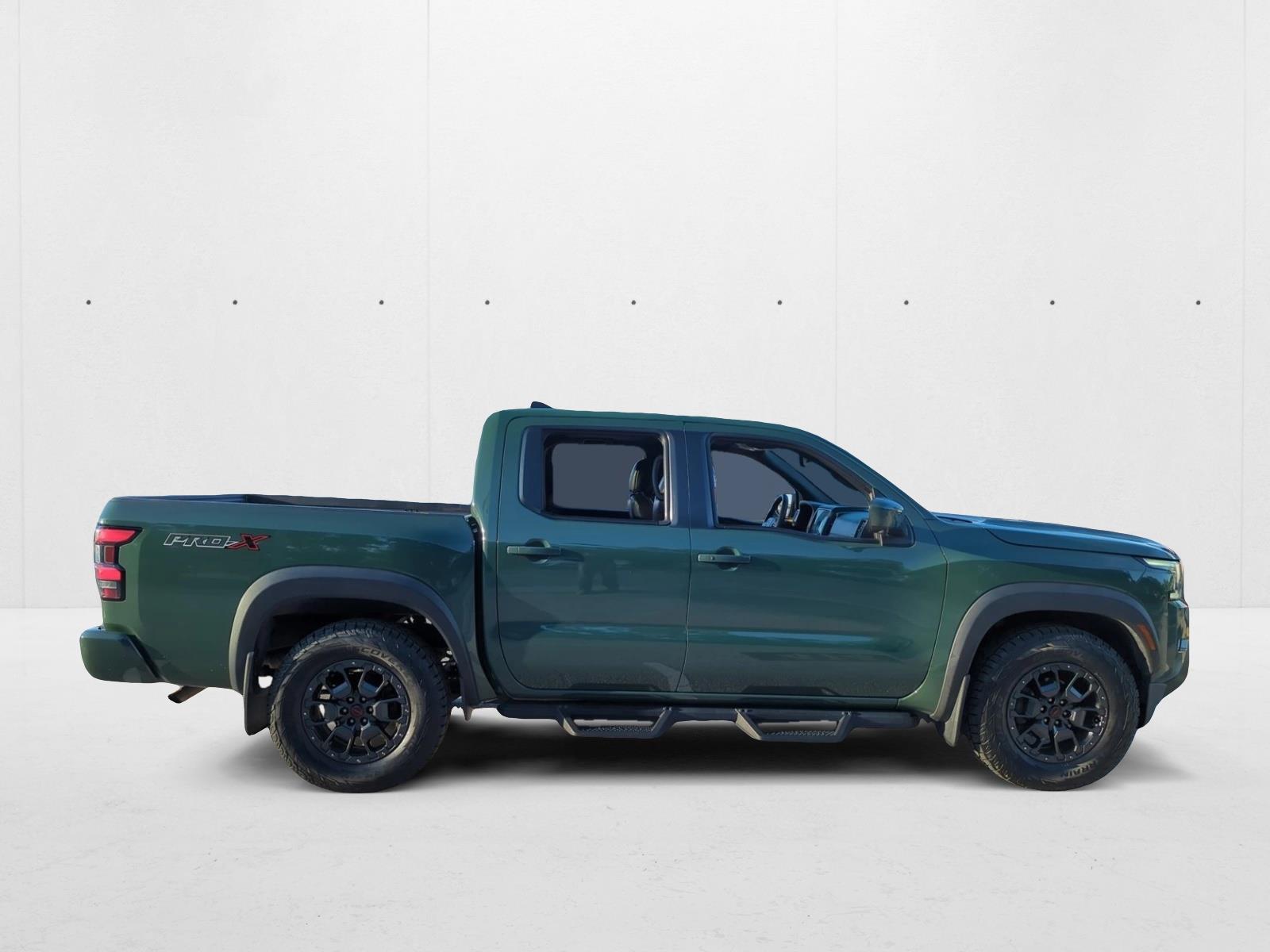 2023 Nissan Frontier PRO-X Crew Cab photo 4