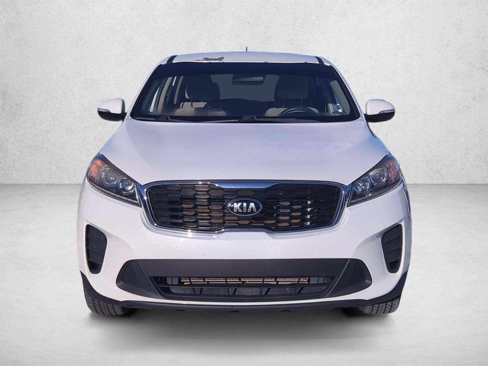 2019 Kia Sorento LX photo 2
