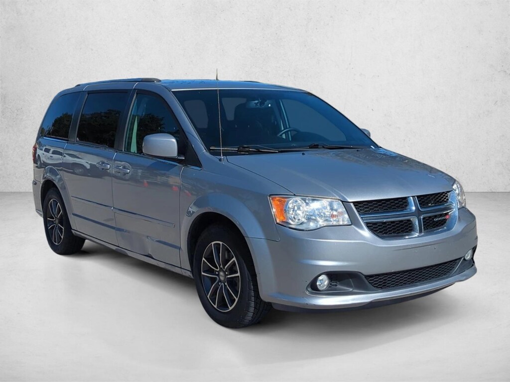 Used 2017 Dodge Grand Caravan SXT Van
