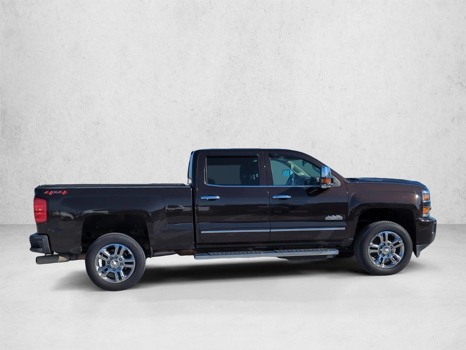 2018 Chevrolet Silverado 2500HD High Country photo 2
