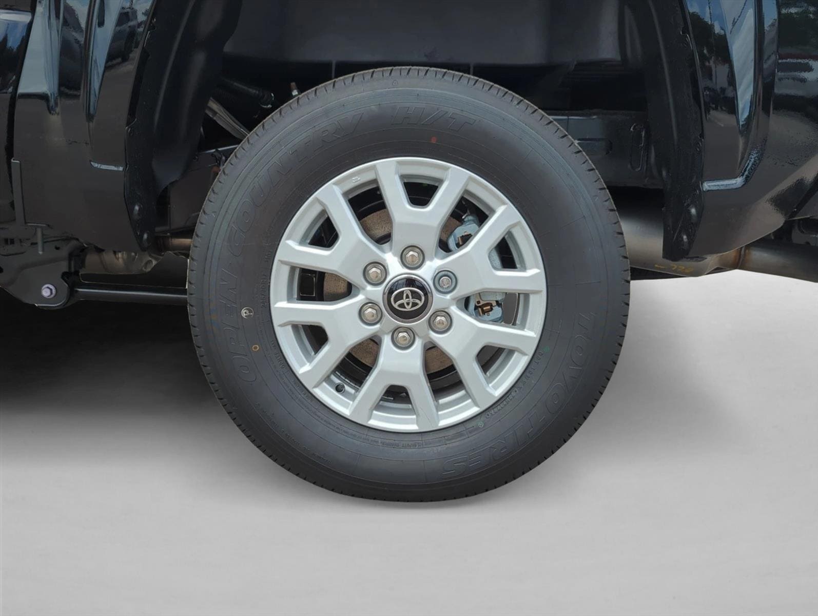 2025 Toyota Tacoma SR5 - Photo 9