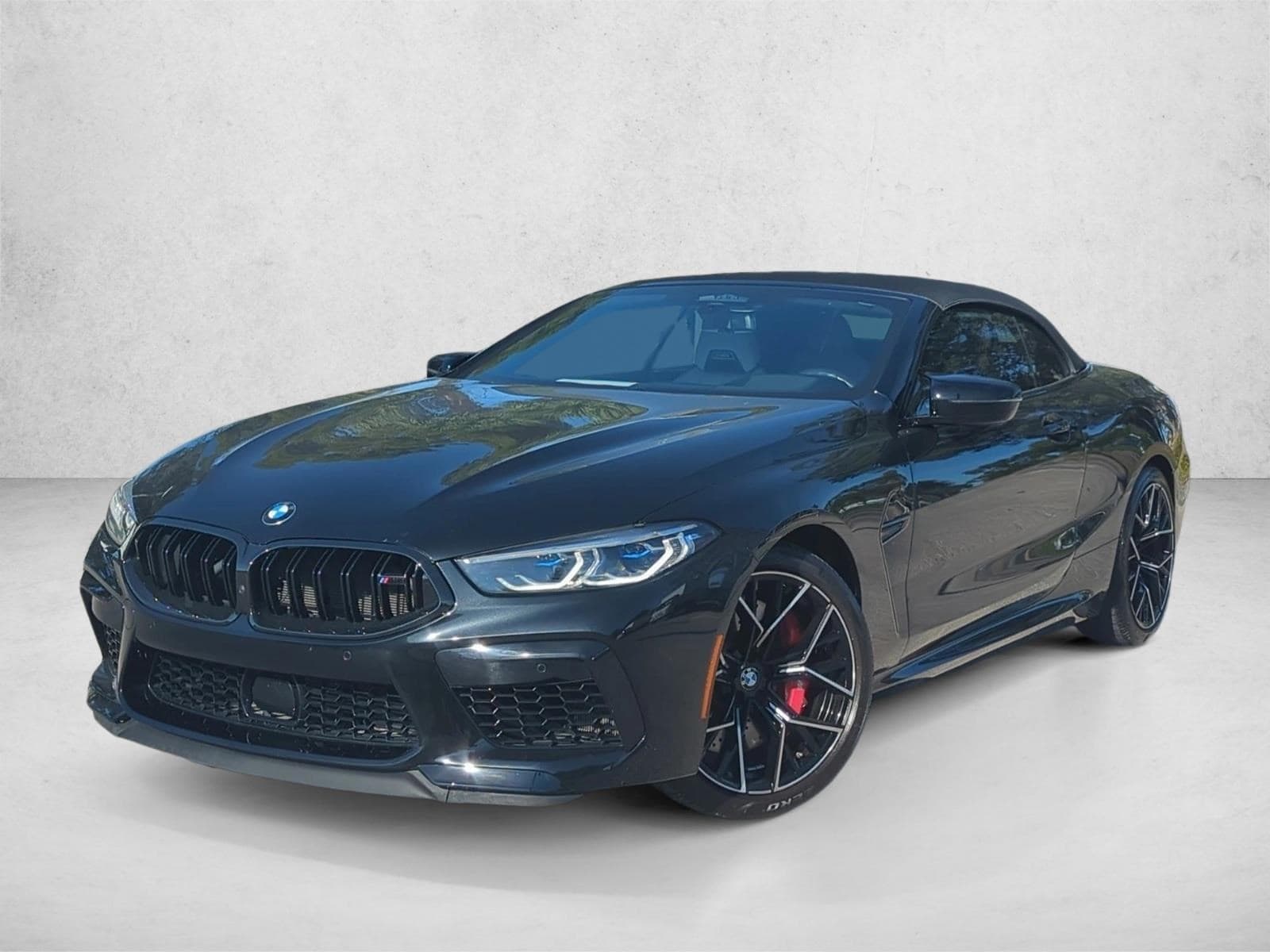 2022 BMW M8 Convertible Base