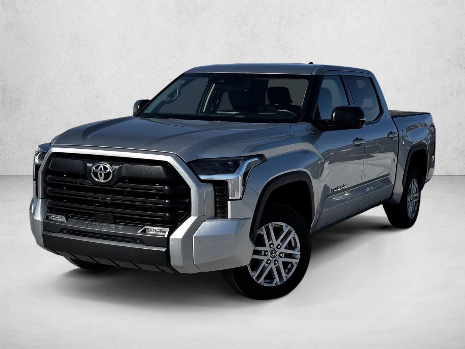 2023 Toyota Tundra SR5's photo