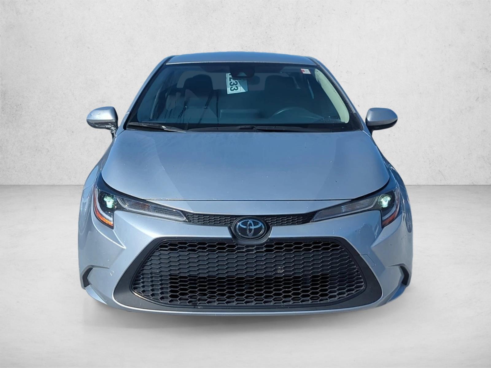 2022 Toyota Corolla LE photo 2