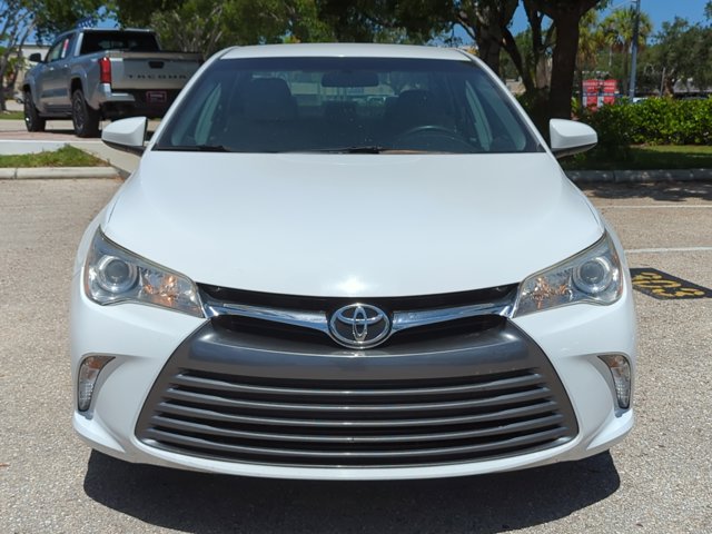 2017 Toyota Camry LE photo 2
