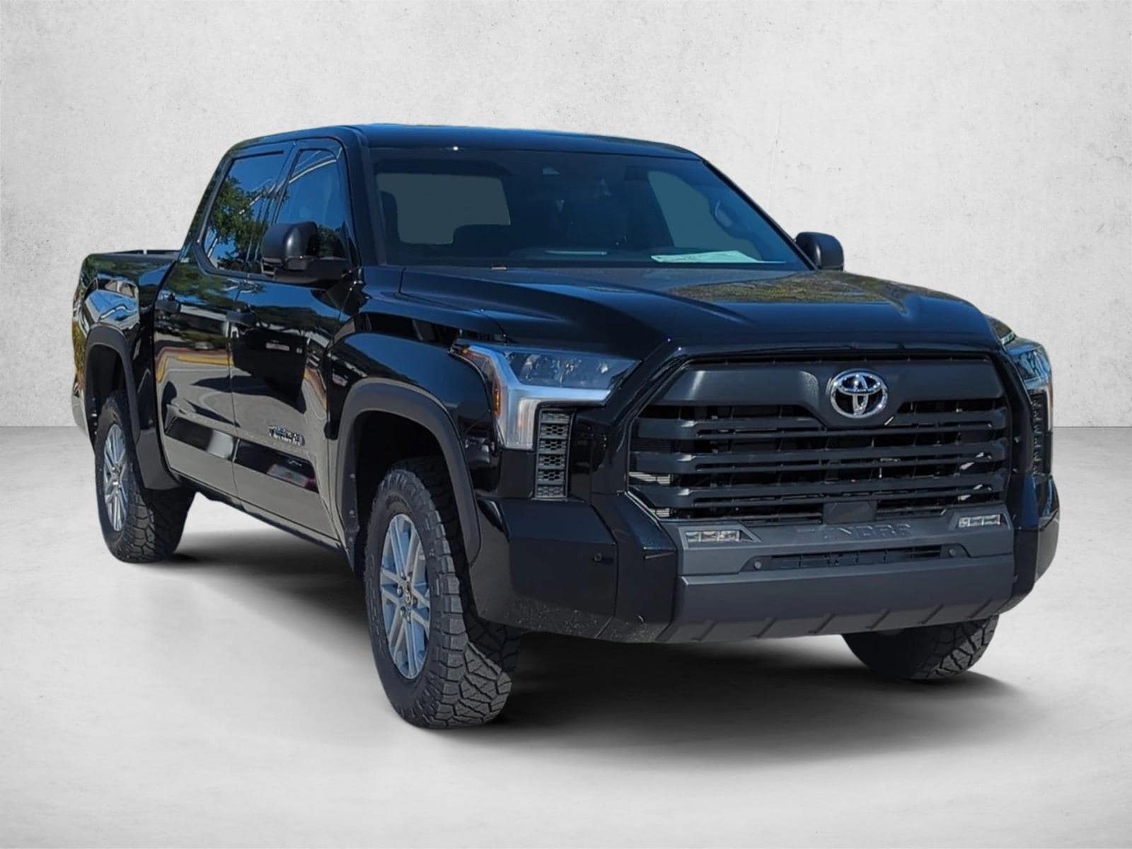 2025 Toyota Tundra SR5 - Photo 7