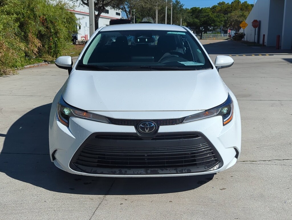 Certified 2025 Toyota Corolla LE Sedan