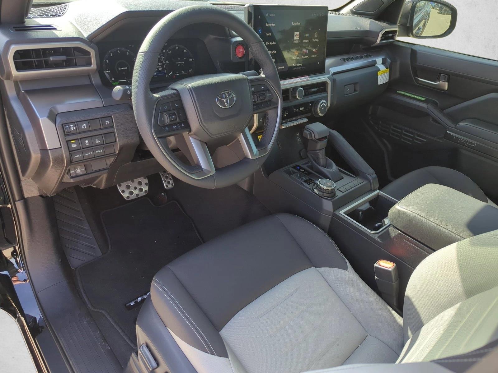 2025 Toyota Tacoma TRD Sport - Photo 3