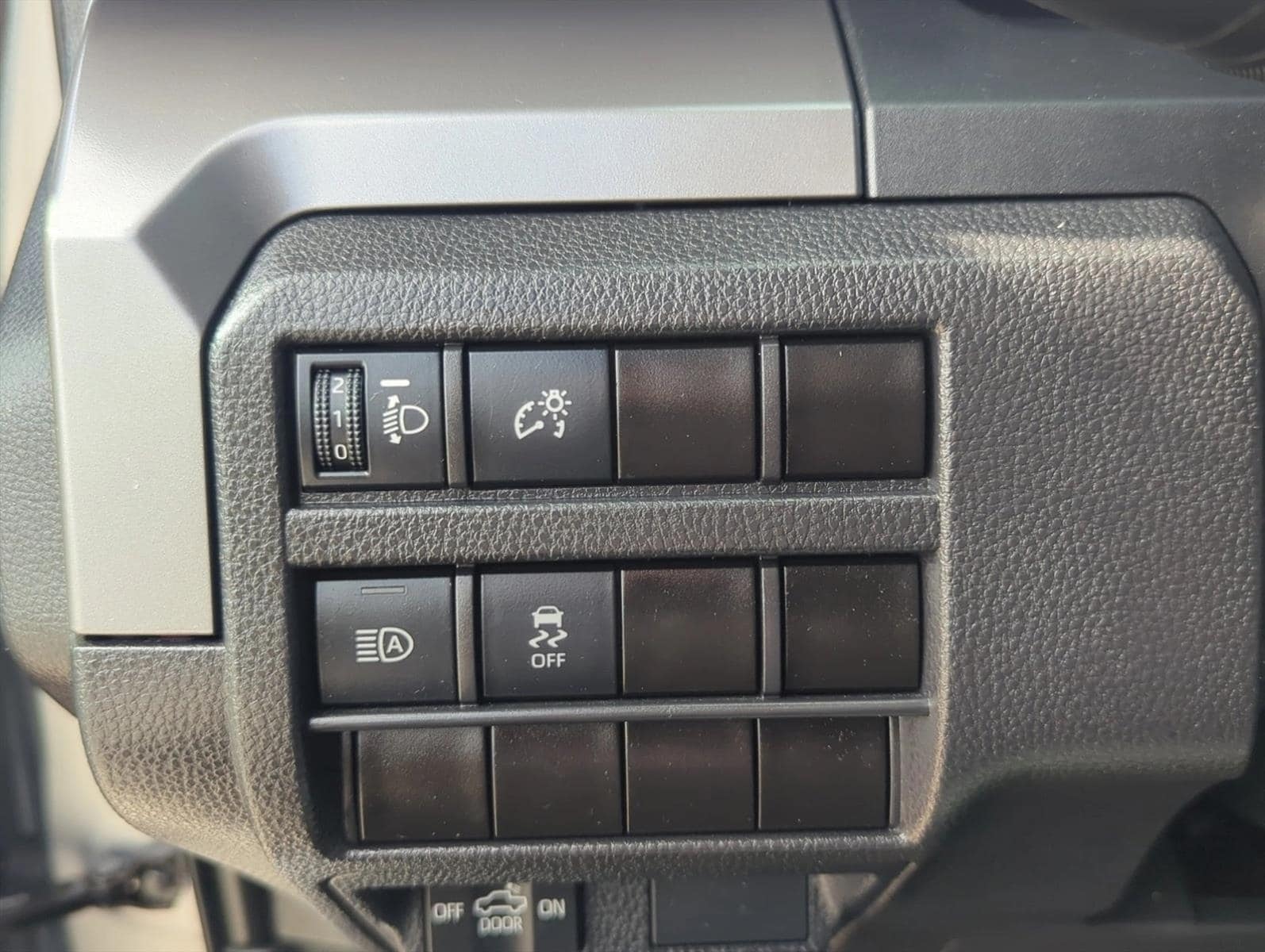 2024 Toyota Tacoma SR5 - Photo 13