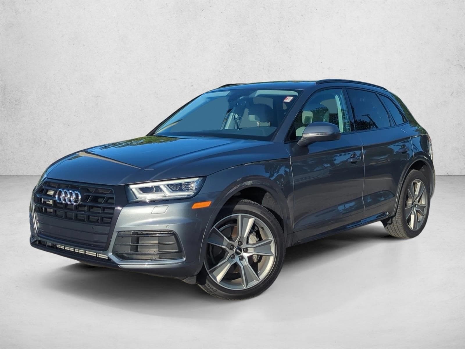2020 Audi Q5 45 quattro S tronic Premium Plus's photo