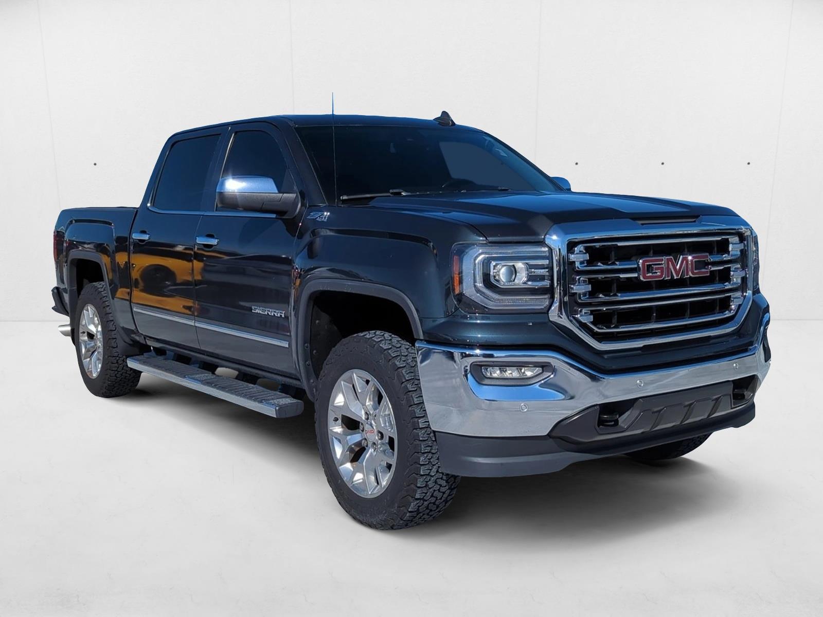2018 Gmc Sierra 1500 SLT photo 3