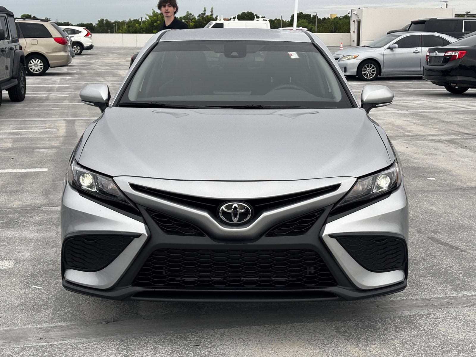 2024 Toyota Camry SE photo 2