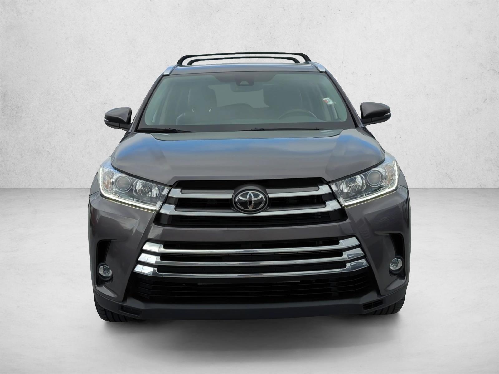 2019 Toyota Highlander Limited photo 2
