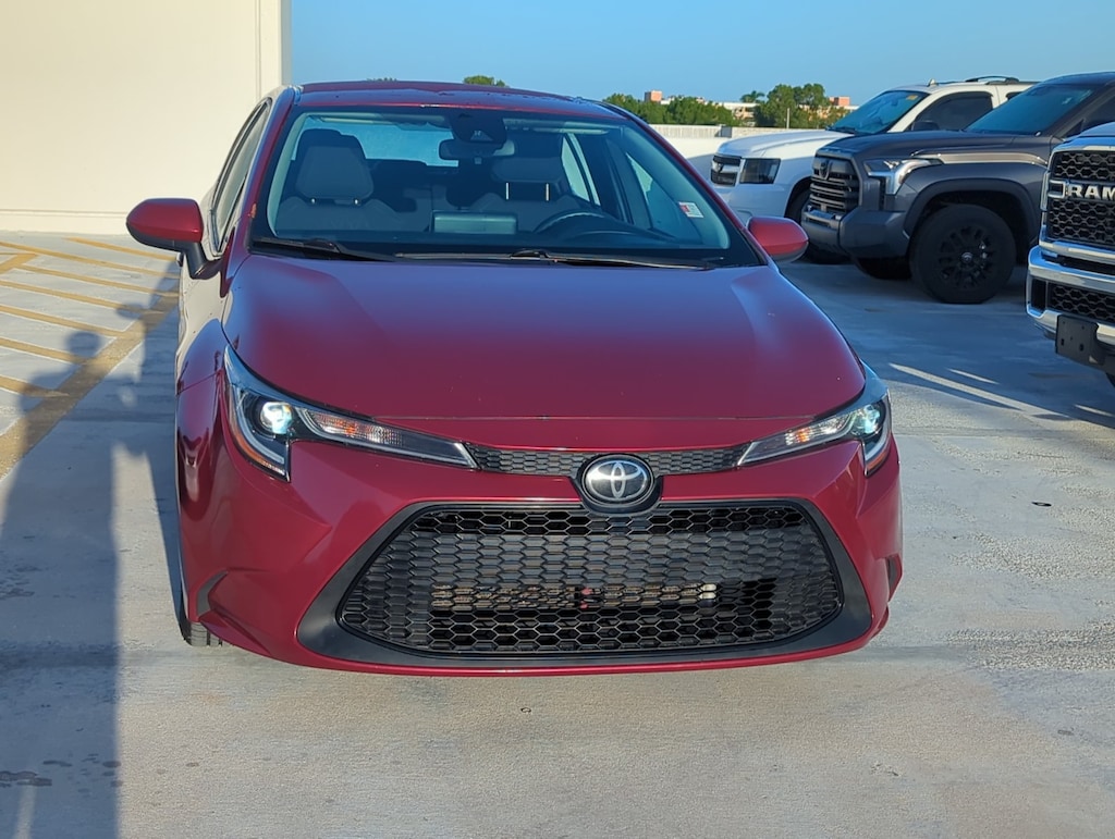 Used 2022 Toyota Corolla LE Sedan