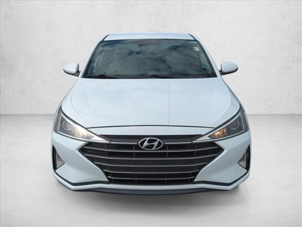 Used 2020 Hyundai Elantra SE Sedan