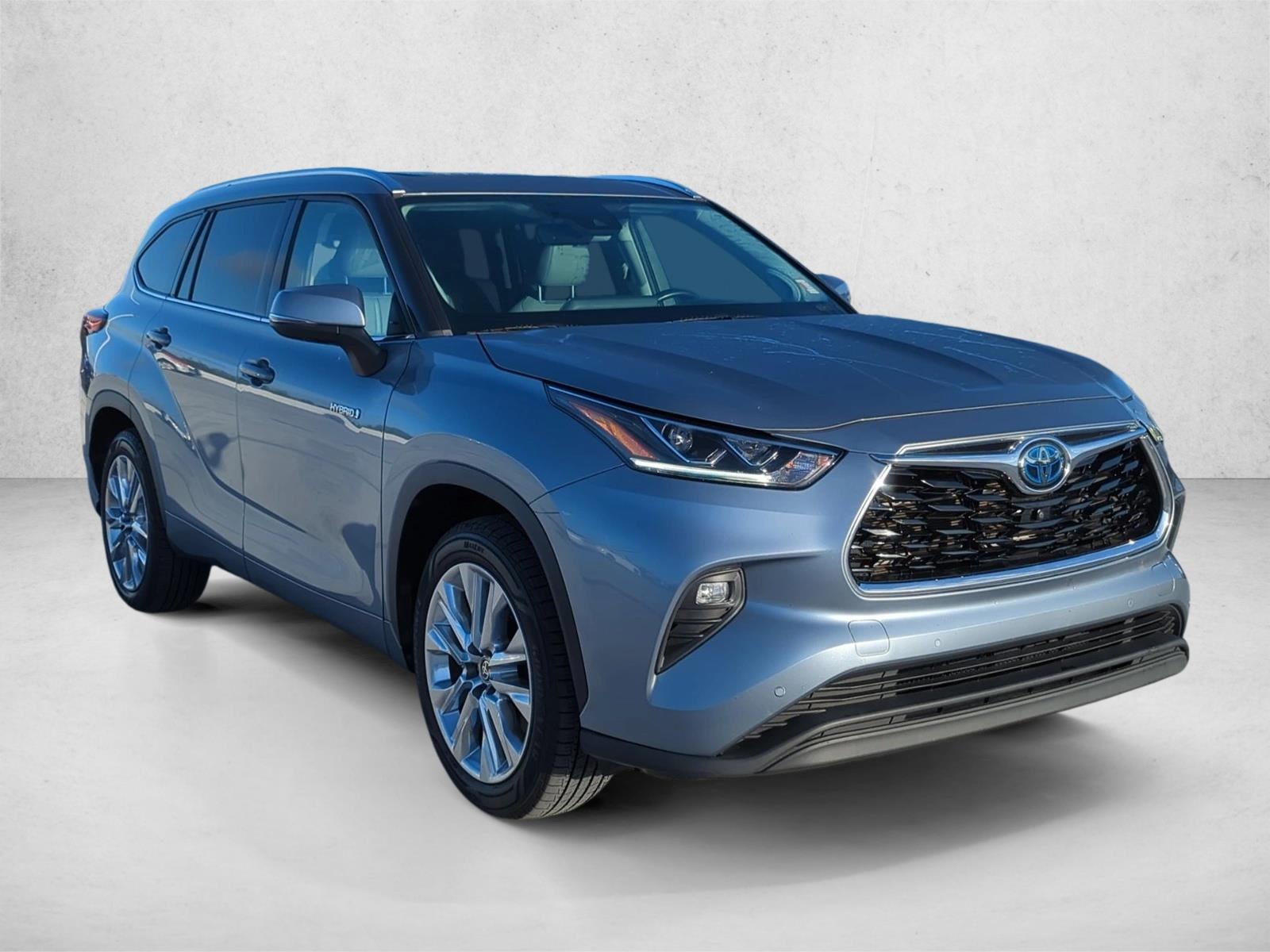 2021 Toyota Highlander Hybrid Limited photo 3