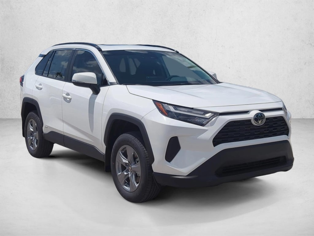 Used 2025 Toyota RAV4 Hybrid XLE SUV