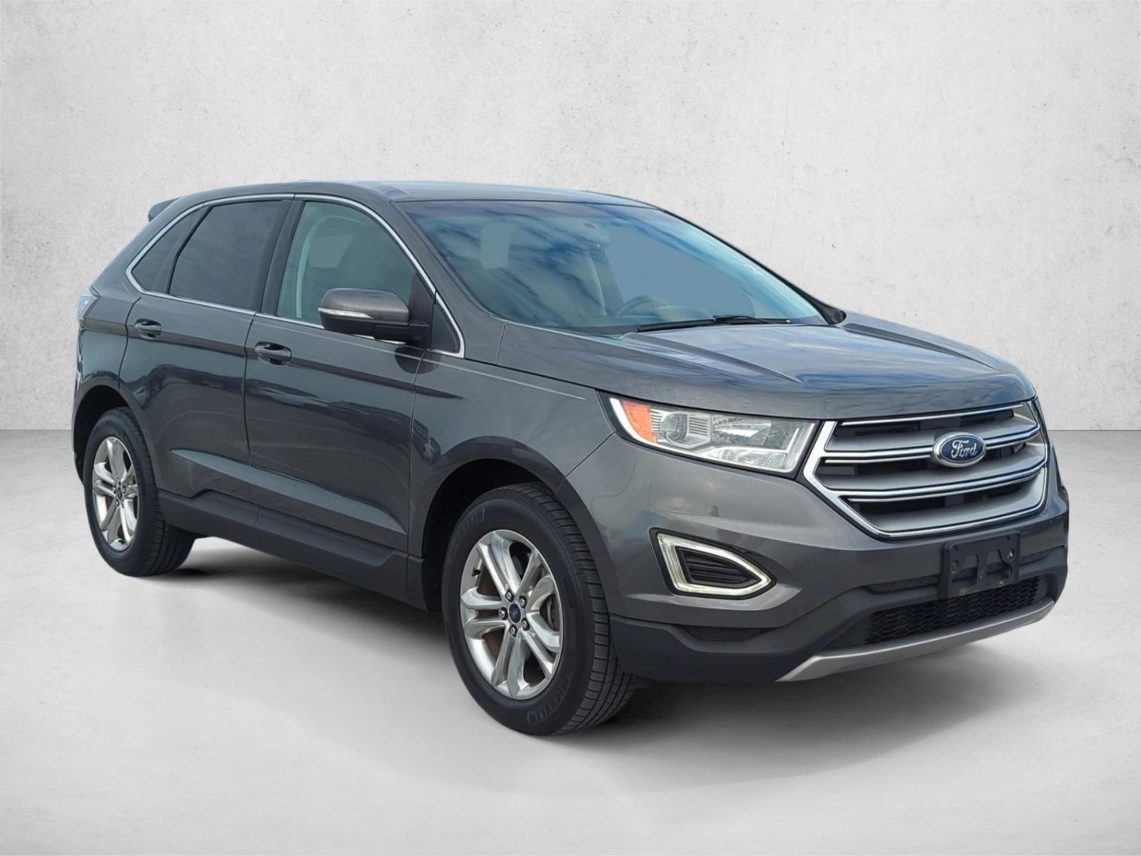 2016 Ford Edge SEL photo 3